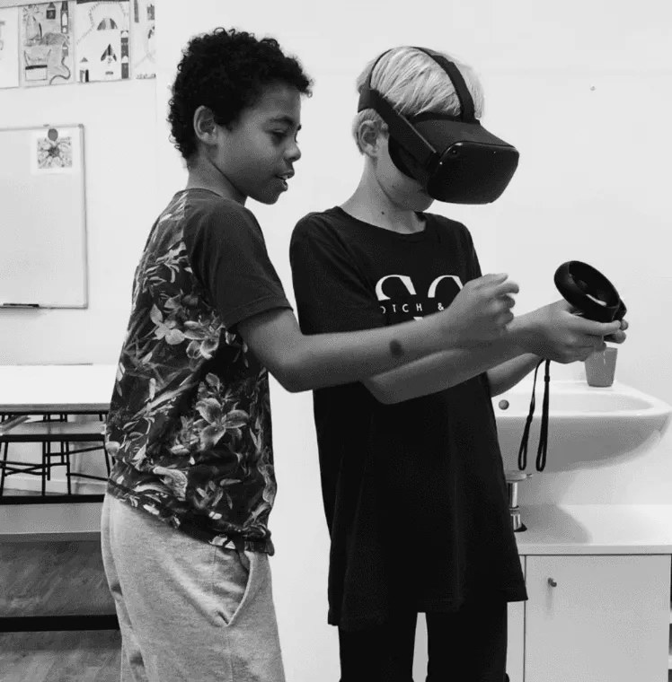 STEAM-based educating through VR