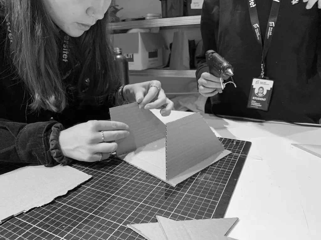 Building the cardboard hologram prototype